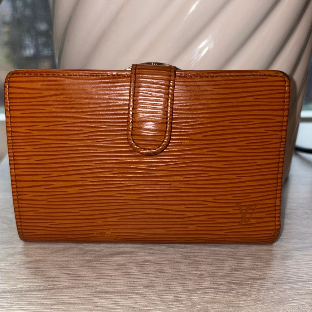 Louis Vuitton Epi Leather Kiss Lock Wallet